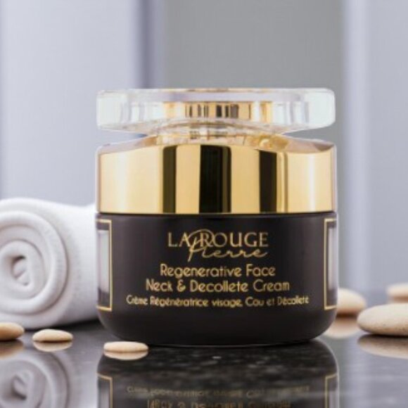 La Rouge Pierre™ Obsidian Set – Luxury Anti-Aging Skincare Trio - Picture 3 of 5